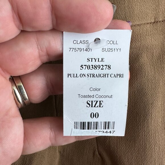 NWT White House Black Market Pull on Straight Carpri Toasted Coconut 00 #WHBM9 - Picture 6 of 9